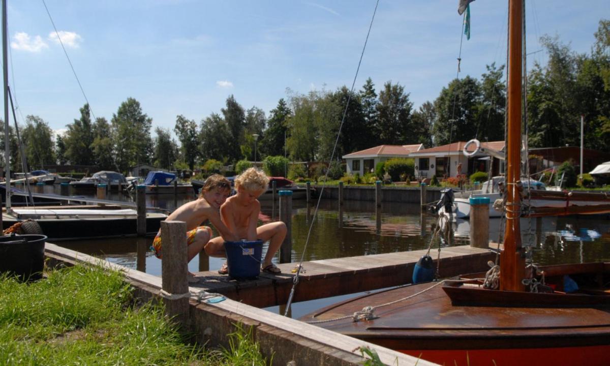 Chalet Kajuit 418 Op 5 Sterren Camping Bergumermeer Hotel Suameer Exterior photo